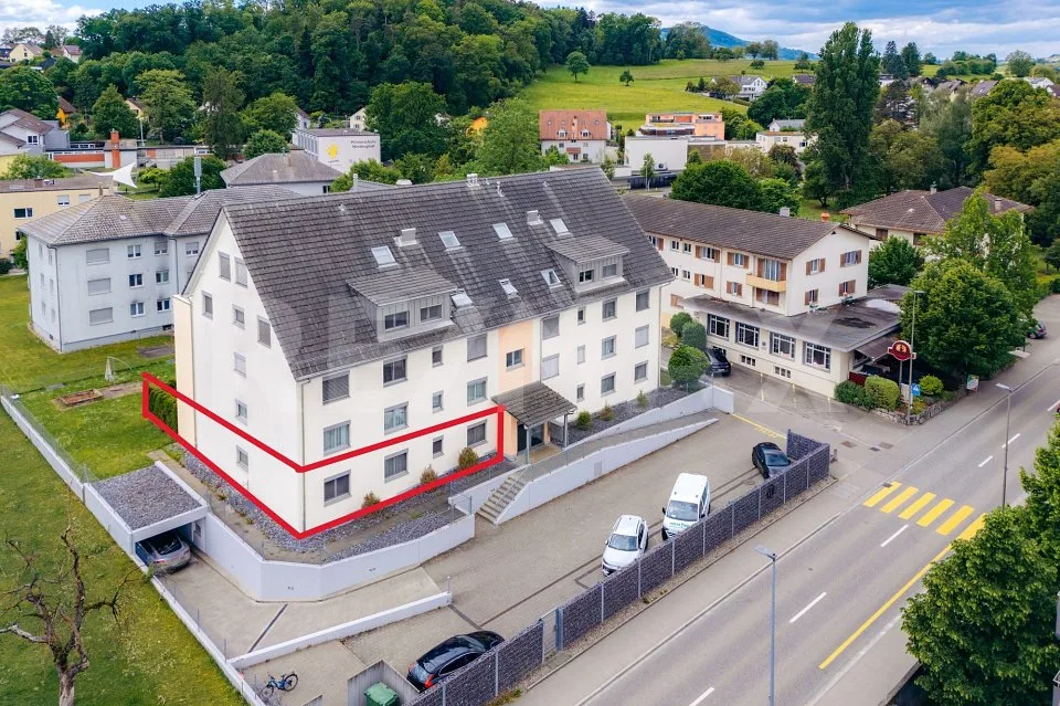 Moderne 4.5-Zimmer-Gartenwohnung mit hochwertigem Ausbau – ideal fü...