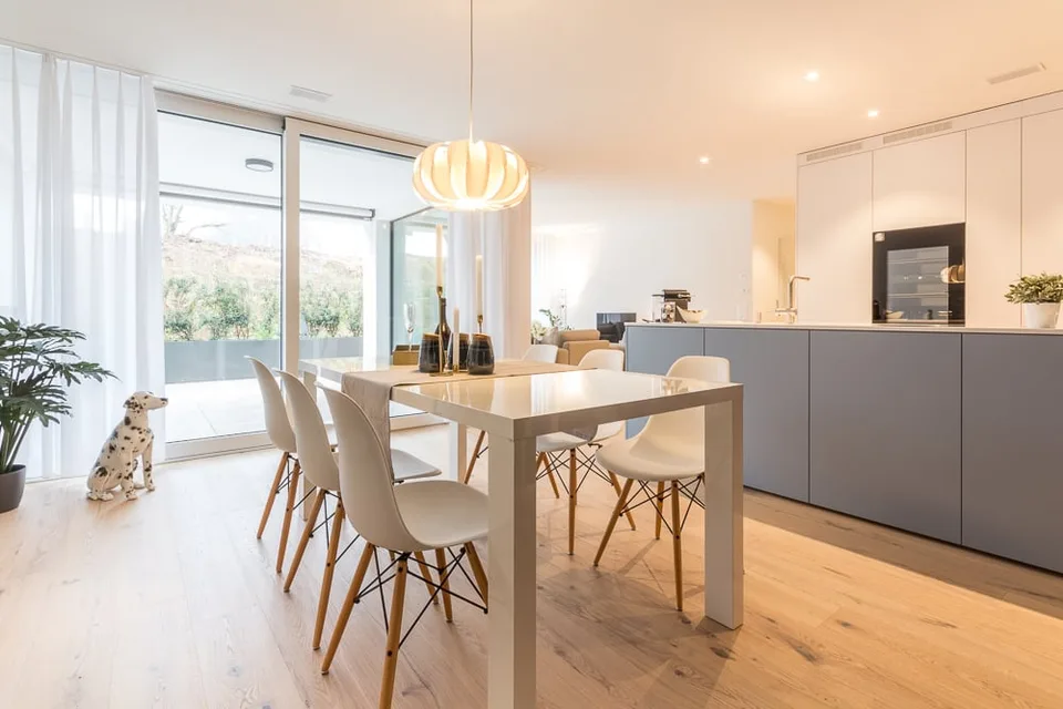 Schlüsselfertig ausgebaute 3.5-Zimmerwohnung mit Loggia in Merenschwand AG