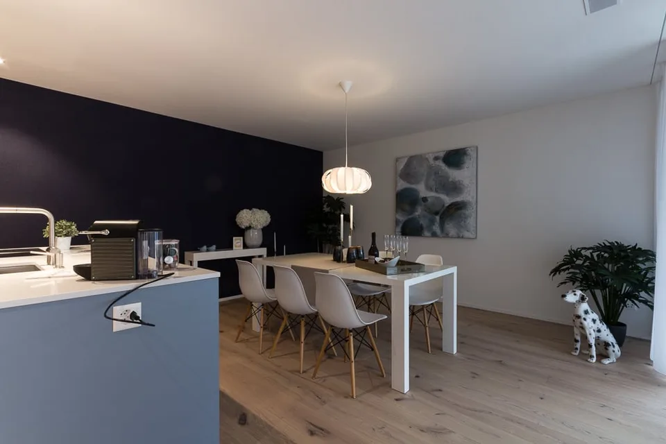 Schlüsselfertig ausgebaute 3.5-Zimmerwohnung mit Loggia in Merenschwand AG
