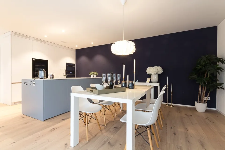 Schlüsselfertig ausgebaute 3.5-Zimmerwohnung mit Loggia in Merenschwand AG