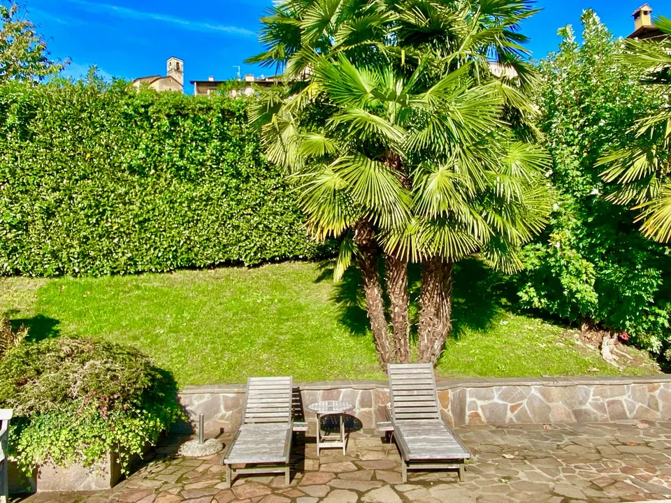 Top-renovierte Villa mit großem Pool in sonniger und ruhiger Lage mit Traumblick auf den Luganer See – Foto 18 von 22