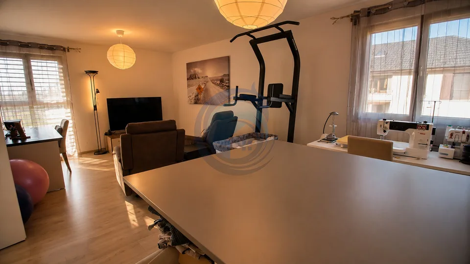 Bello duplex d'angolo di 4,5 locali con terrazza e giardino privato