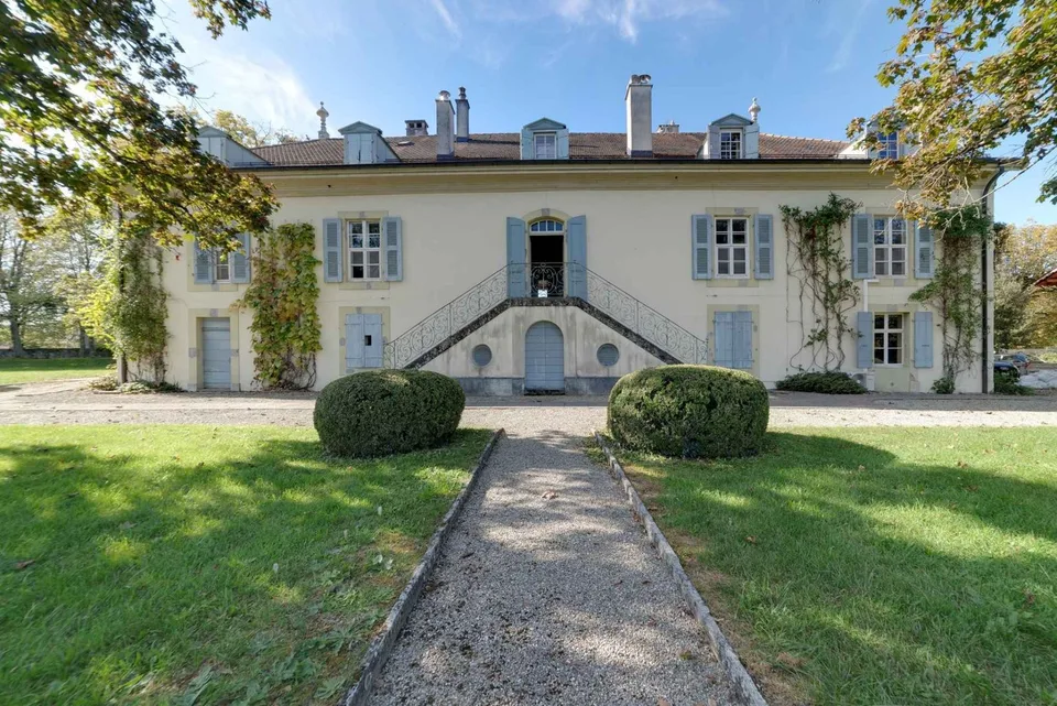 Maison de maître du 18e siècle à Vandoeuvres
