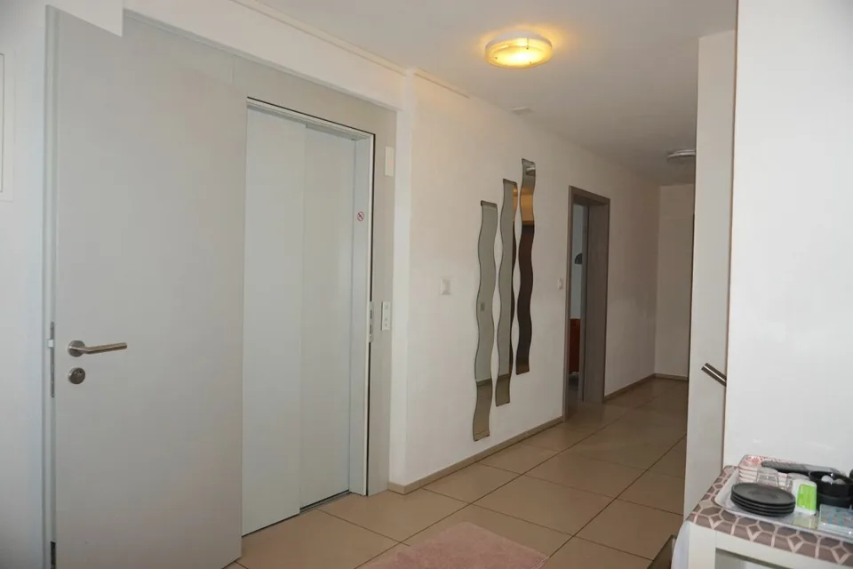 ARI-247 - Attico di 5,5 locali per 140 m2 abitabili e 128 m2 di terrazza