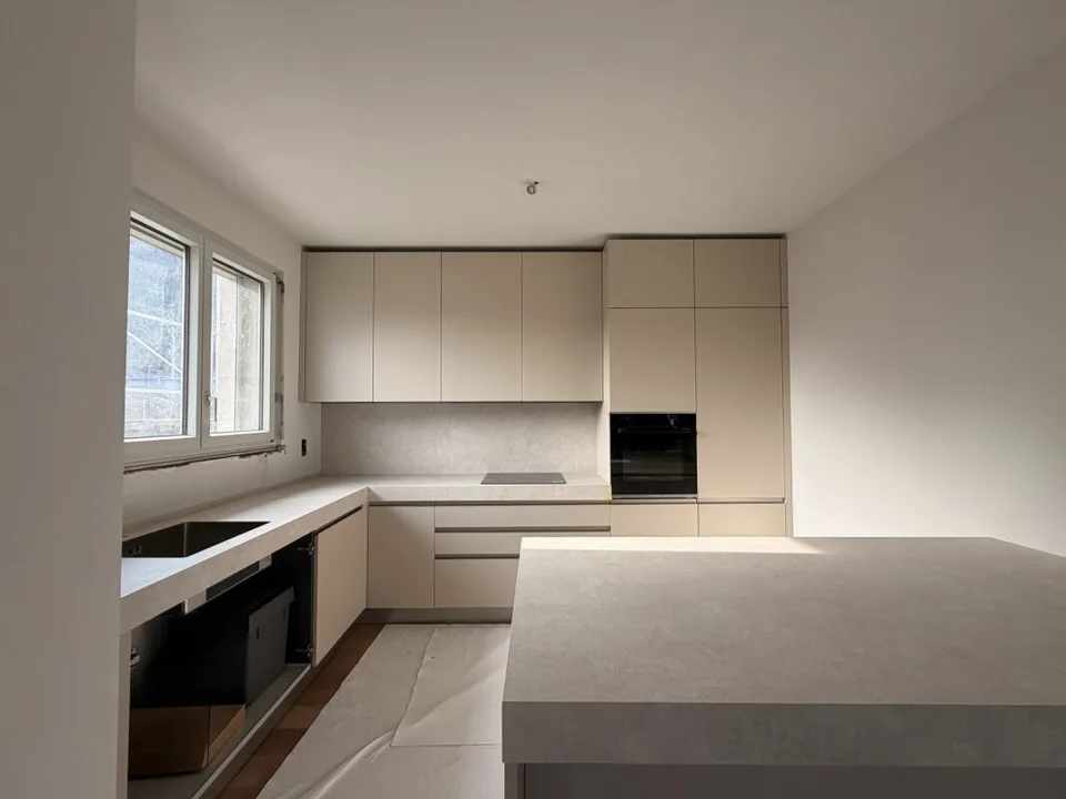 LUGANO-LORETO · RESIDENZA CASSARINETTA · 5.5 LOCALI ALTO STANDING VISTA LAGO
