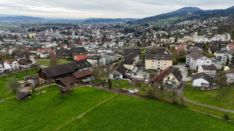 La tua visione sopra i tetti della città