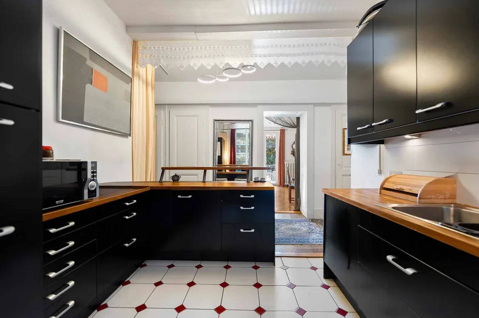 Aux portes de la ville : Bel appartement de 4.5 pièces avec jardin privatif