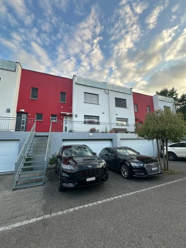 5.5 Zimmer Reiheneinfamilienhaus am Waldrand