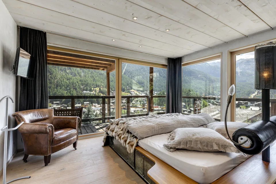 Aussergewöhnliches Triplex mit atemberaubender Aussicht – photo 10 sur 12
