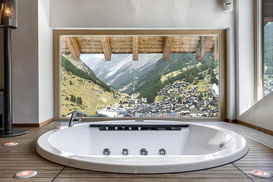 Aussergewöhnliches Triplex mit atemberaubender Aussicht – photo 6 sur 12
