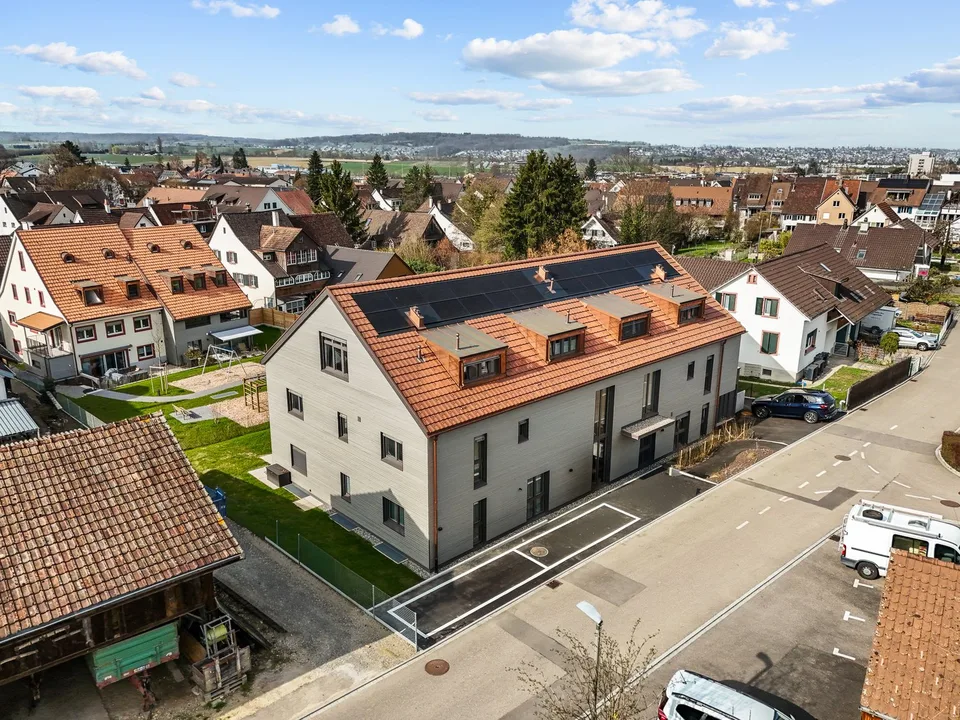 Traumwohnung für Singles & Paare : 3,5-Zimmer-Maisonette-Wohnung mit Wintergarten. B-1.1