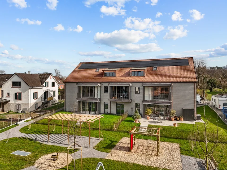 Appartement de rêve pour célibataires et couples : appartement maisonnette 3,5 pièces avec jardin d'hiver. B-1.1