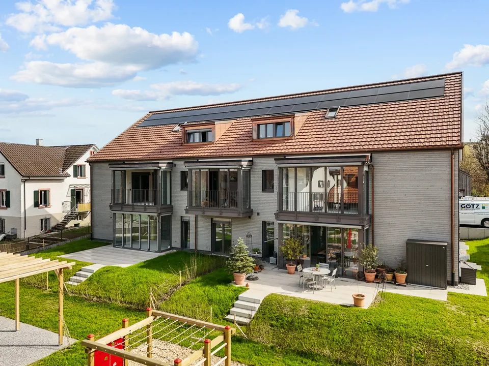 Appartement de rêve pour célibataires et couples : appartement maisonnette 3,5 pièces avec jardin d'hiver. B-1.1