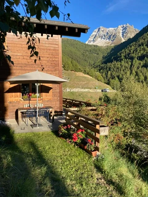 Chalet Le Nid à St-Luc – appartement duplex 3 chambres 135m2 à 200m des pistes