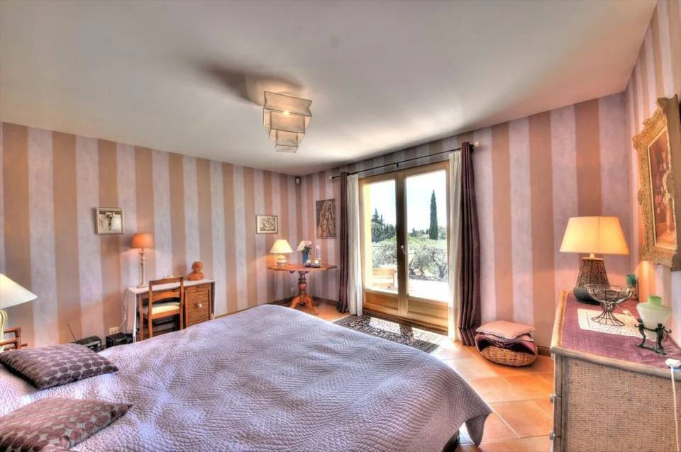 Einzelvilla mit 7 Zimmern in Aups – Foto 10 von 22