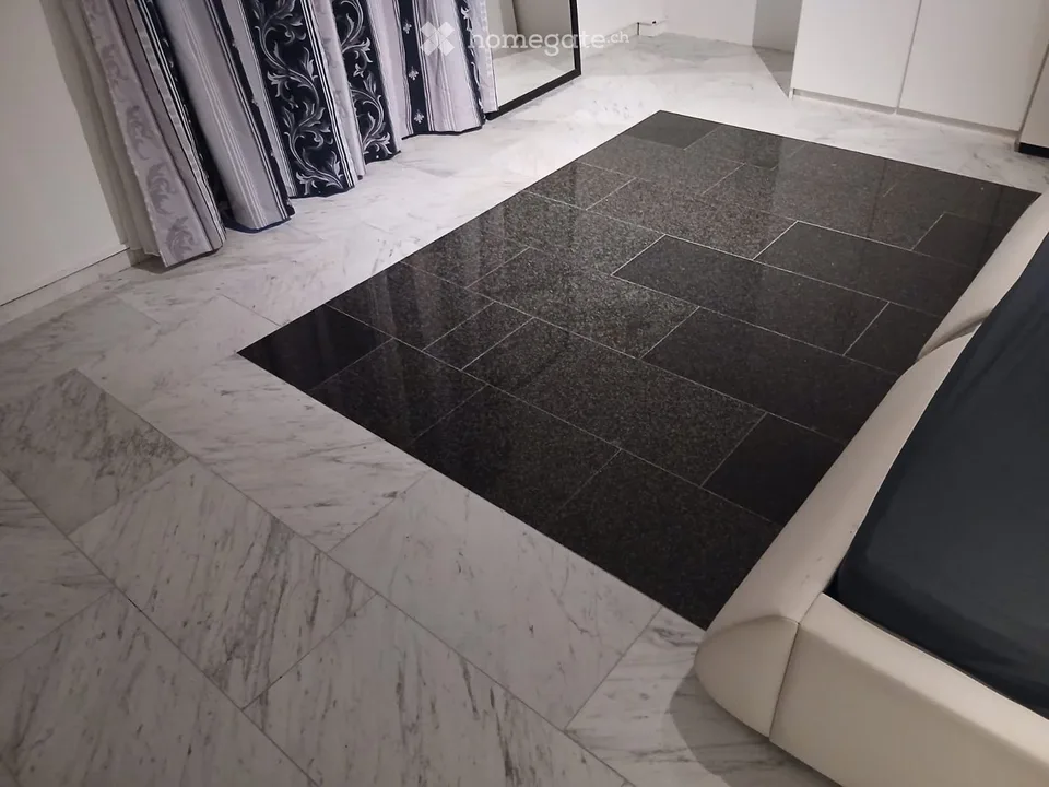 Chambre studio fraîchement rénovée et meublée neuve
