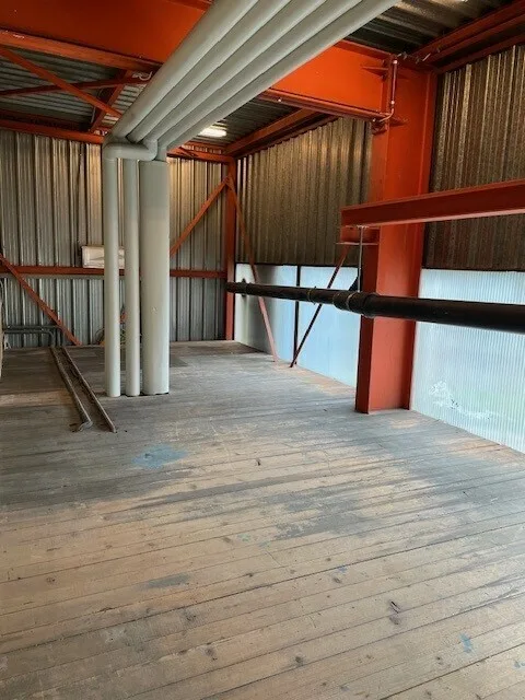 Bureaux administratifs en zone industrielle (2 minutes de l'autoroute) – Foto 11 von 13