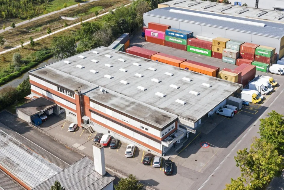 Helle Büroräumlichkeit in Füllinsdorf