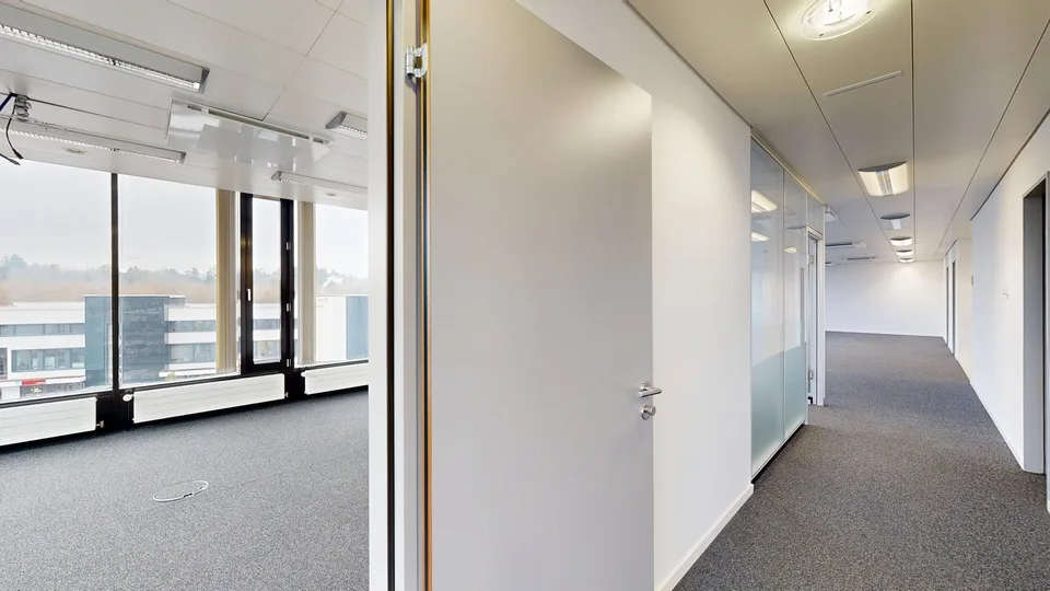 Representative office/commercial space with a far-reaching view - Work where success begins – photo 6 of 15