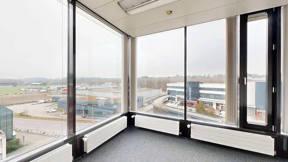 Representative office/commercial space with a far-reaching view - Work where success begins – photo 8 of 15