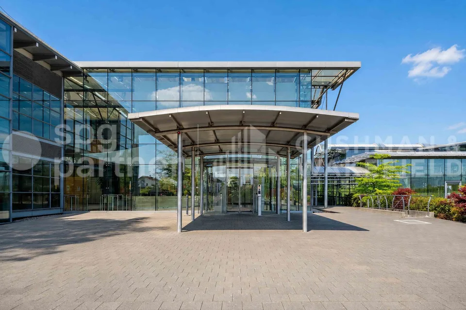 Grande surface de bureaux aménagés de 1?450 m² à louer - Onyx Business Park