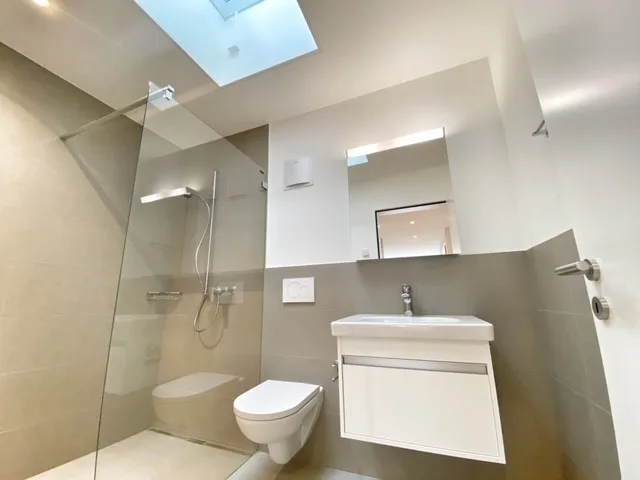 Appartement attique moderne 3.5 pièces