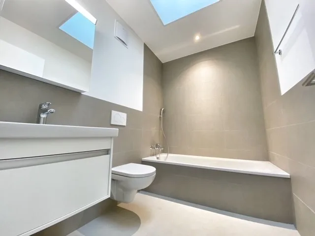 Appartement attique moderne 3.5 pièces