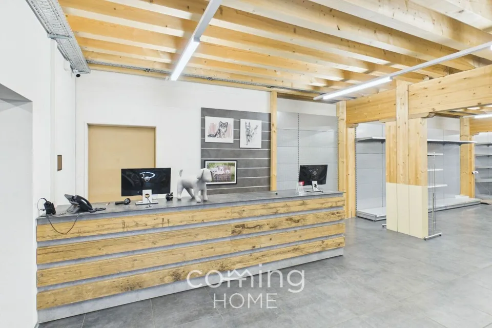 Flexible Gewerbefläche in Niederbipp - 400 m², neuwertig und ideal für Showroom oder Lager