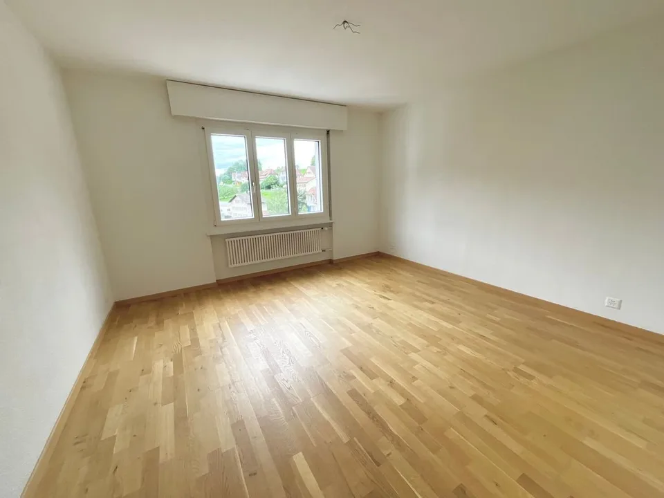 Schönes helles 4,5-Zimmer-Apartment mit Balkon