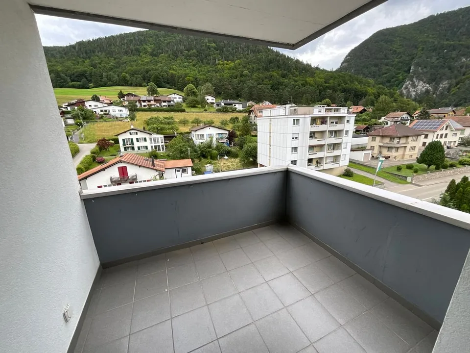 Schönes helles 4,5-Zimmer-Apartment mit Balkon