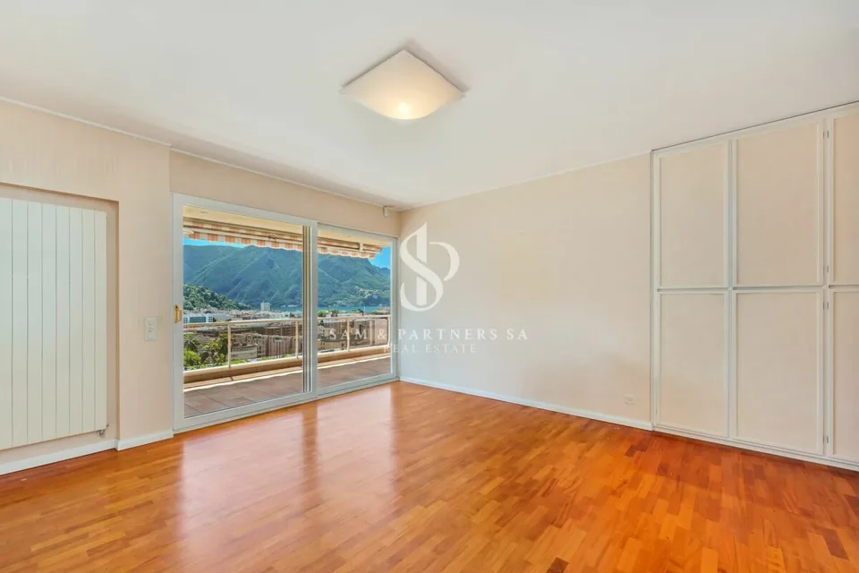 Exklusive Panorama-Eigenschaft mit Seeblick – Foto 15 von 19