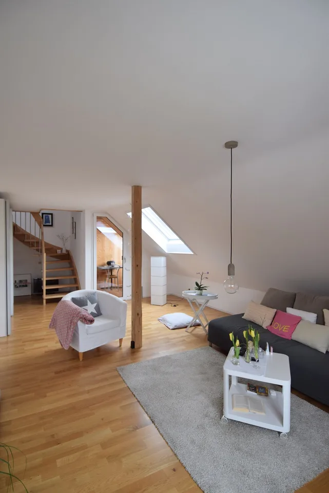 Maisonette-Dachwohnung mit viel Charme