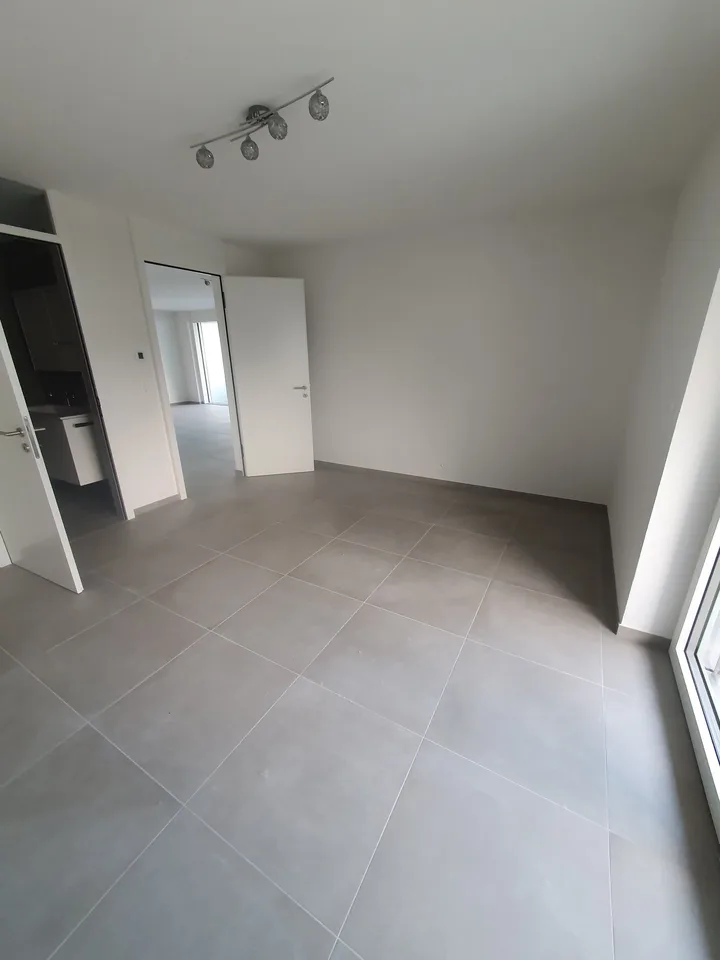 Appartamento moderno di 3,5 locali a Conthey – Vista sulle montagne & disponibile immediatamente – foto 11 di 18