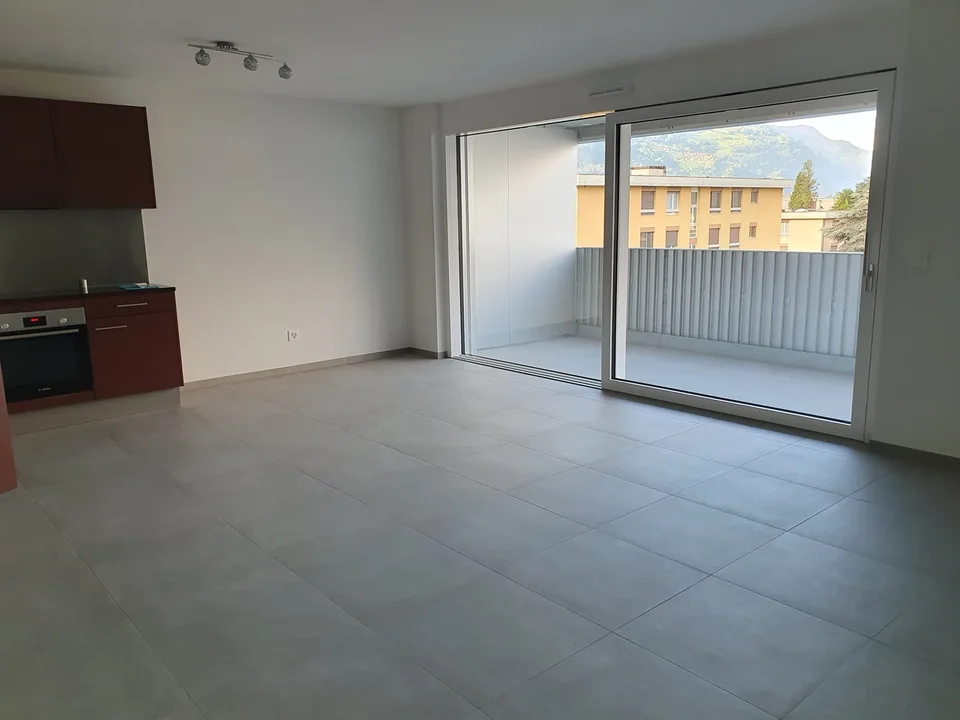 Appartamento moderno di 3,5 locali a Conthey – Vista sulle montagne & disponibile immediatamente – foto 9 di 18