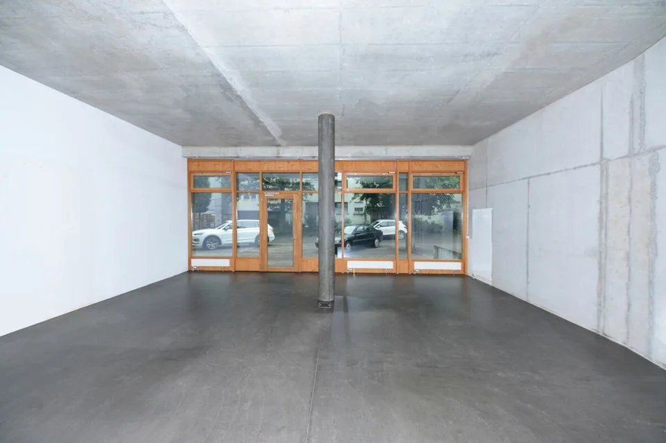 Nachmieter*in für Ladenlokal (125m2) in der Überbauung "Innenstadt" im Zentrum von Langenthal gesucht