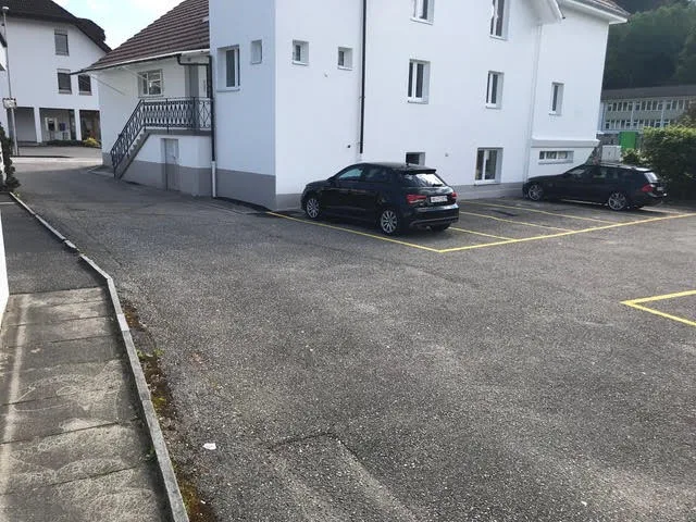 Posto auto in affitto in Bergstrasse 1 a Uerkheim