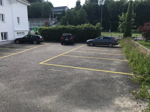 Posto auto in affitto in Bergstrasse 1 a Uerkheim