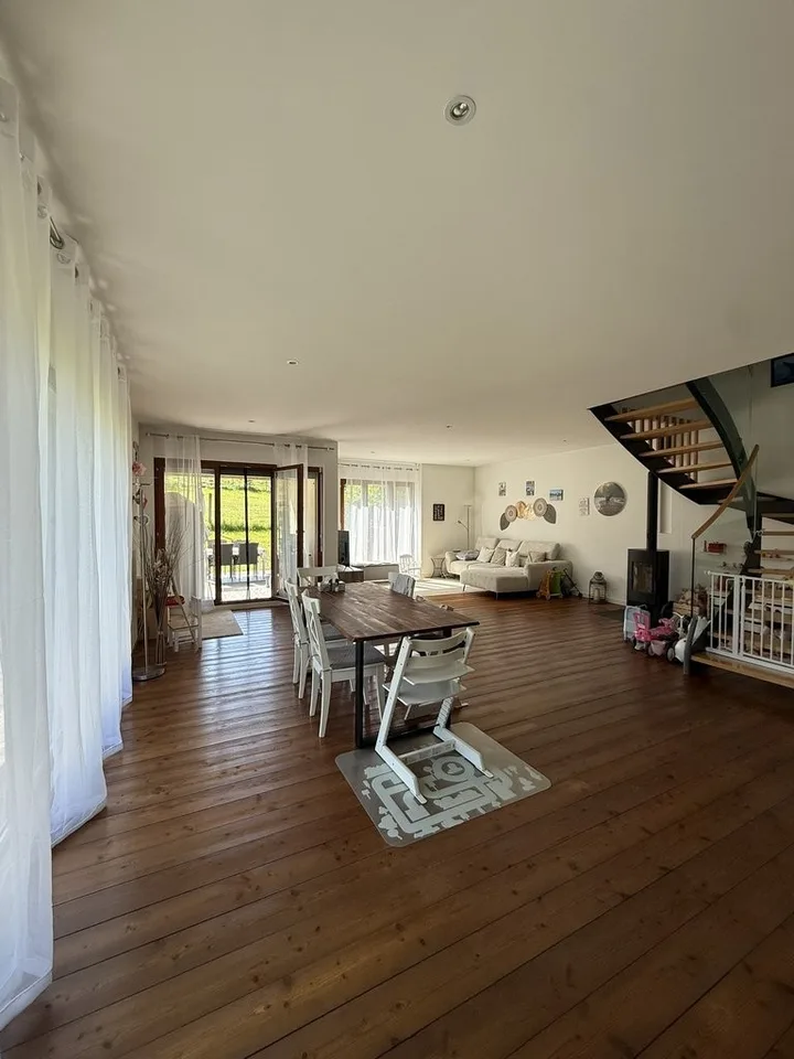 FAOUG (VD) - 4,5 Zimmer Doppelhaus parterre