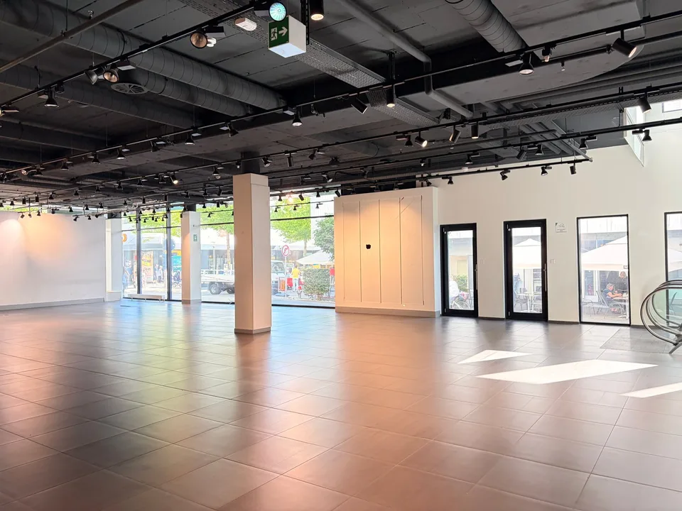 Top-Verkaufsfläche an bester Lage – Bahnhofstrasse Buchs SG (ca. 1'264 m²) – Foto 11 von 19