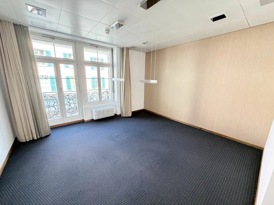 Spazi esclusivi per uffici nel centro città (Totale 285m²)