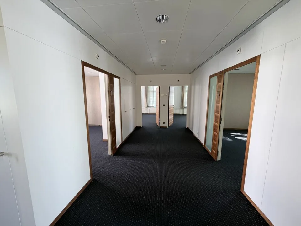 Spazi esclusivi per uffici nel centro città (Totale 285m²)