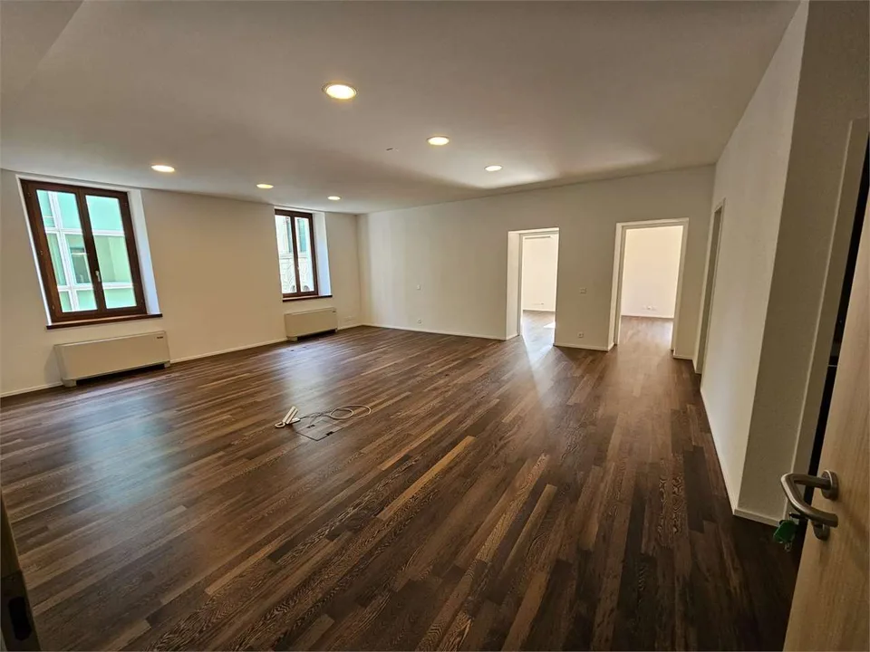Lugano Zentrum, Büro 4.5 Zimmer à 120 m² zur Miete