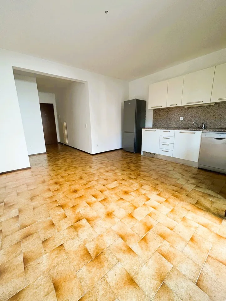 MENDRISIO 2,5 Zimmer in strategischer Lage