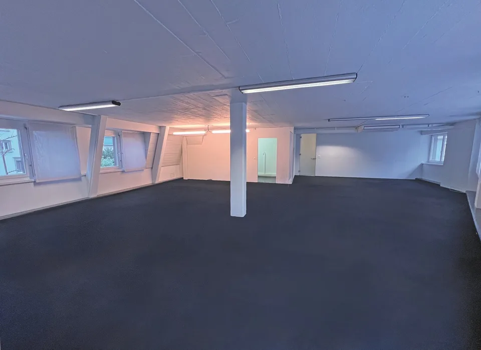 Office space near the train station – photo 8 of 11