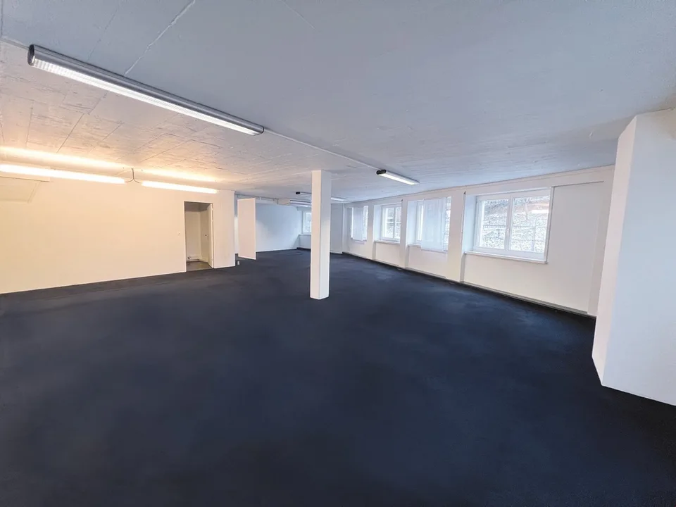 Office space near the train station – photo 9 of 11