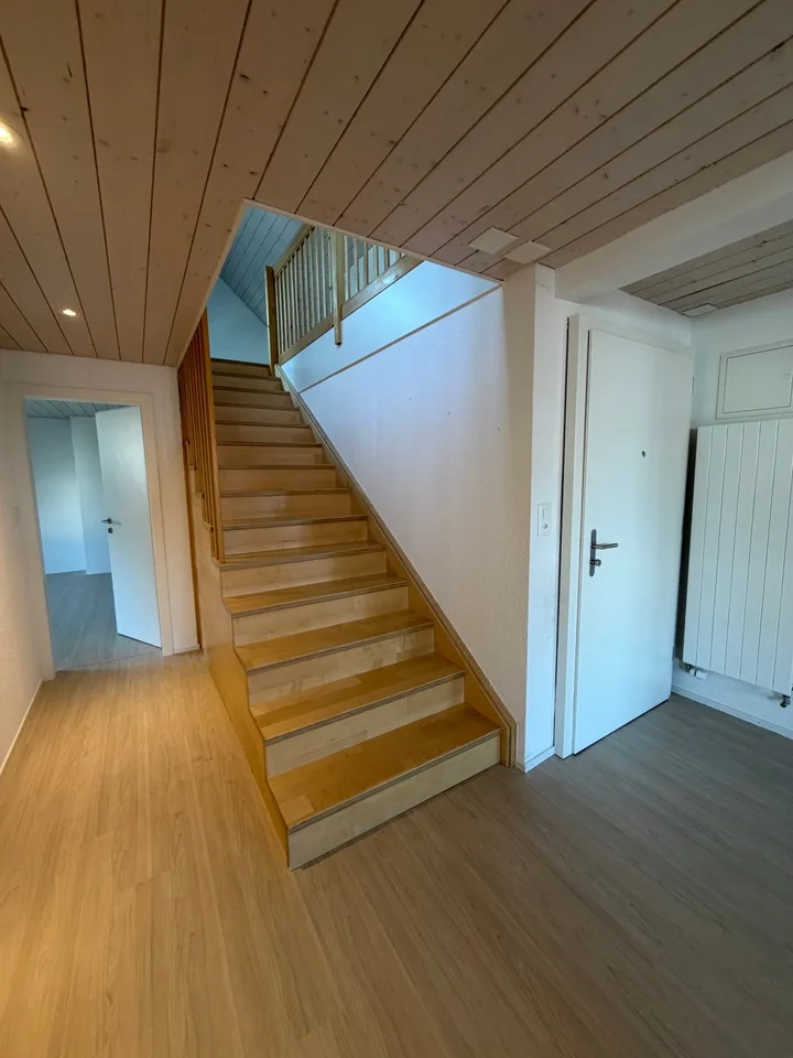 Charming 4-room duplex with mezzanine in Neuchâtel – photo 7 of 8