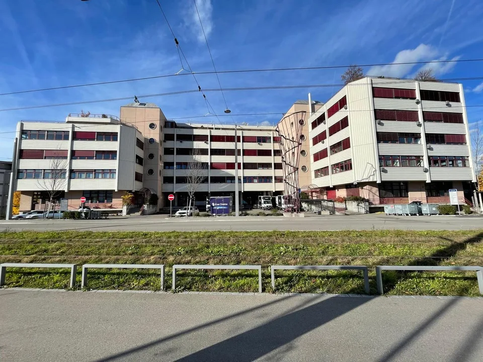 Exciting, air-conditioned commercial/office spaces in Urdorf! – photo 14 of 14