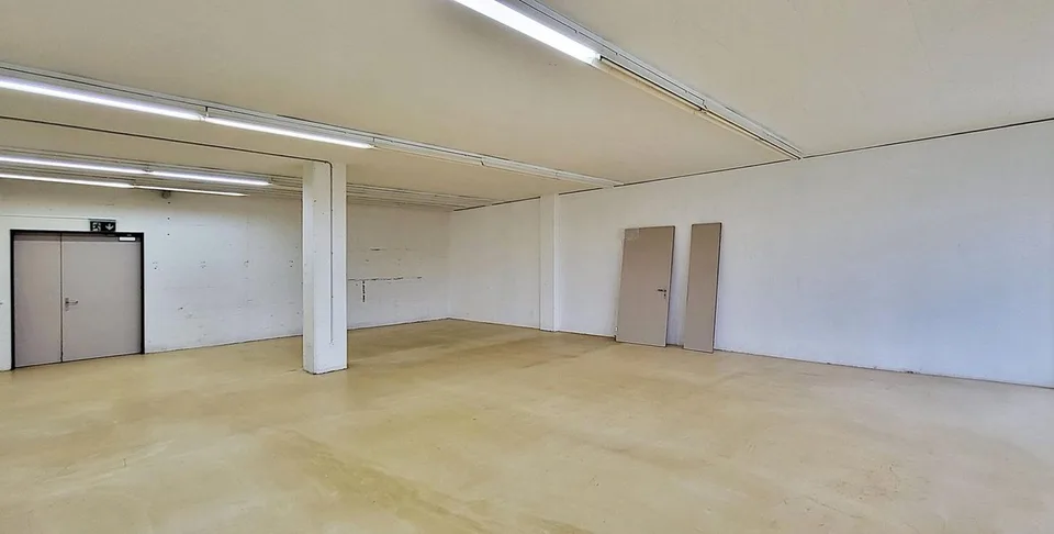 Exciting, air-conditioned commercial/office spaces in Urdorf! – photo 10 of 14
