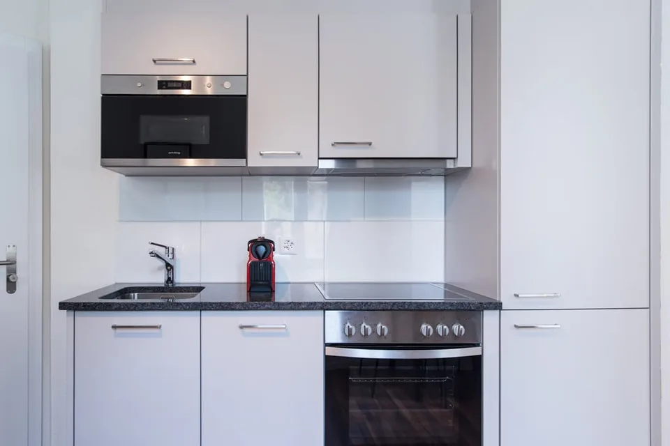 Schöne möblierte 2.5 Zimmerwohnung in Zürich Wiedikon – Foto 10 von 16