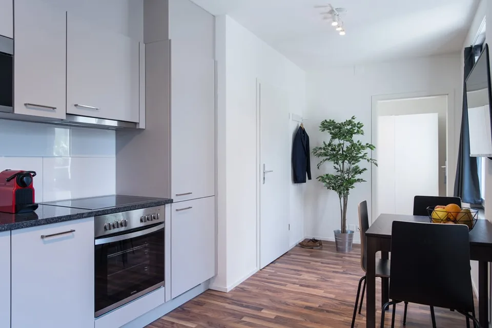 Schöne möblierte 2.5 Zimmerwohnung in Zürich Wiedikon – Foto 11 von 16